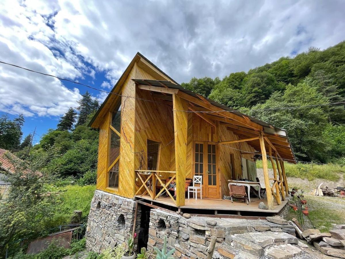 Korsha Guesthouse Roshka المظهر الخارجي الصورة