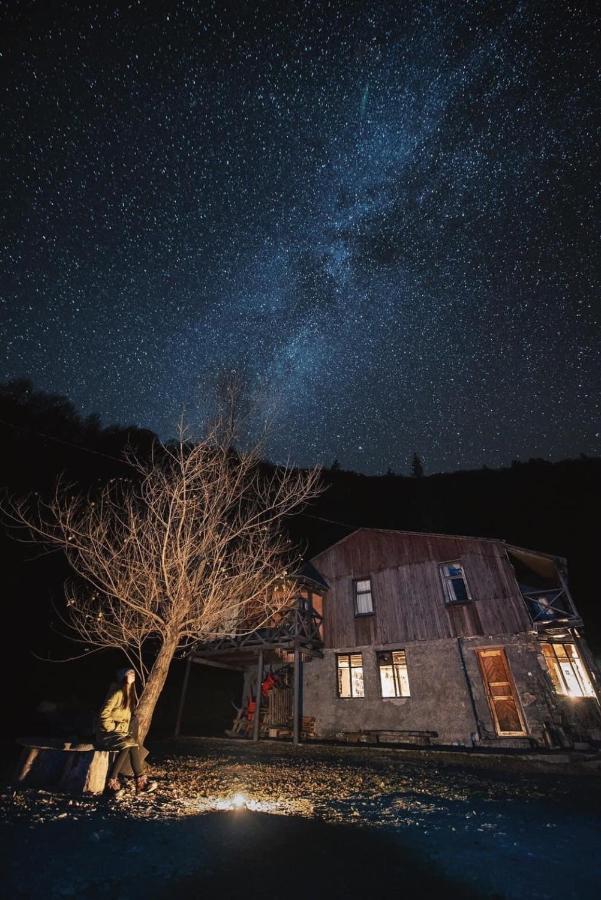 Korsha Guesthouse Roshka المظهر الخارجي الصورة