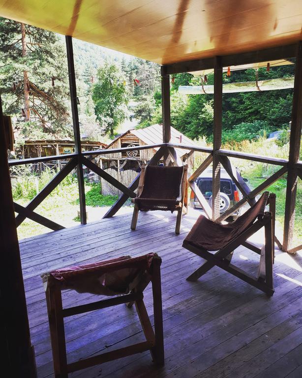 Korsha Guesthouse Roshka المظهر الخارجي الصورة